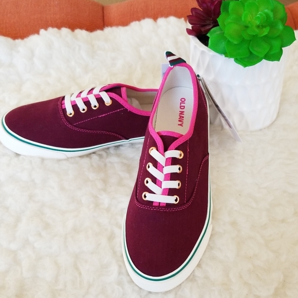 Old Navy Other - Old Navy Girl's Easy Peasy Pull on shoes